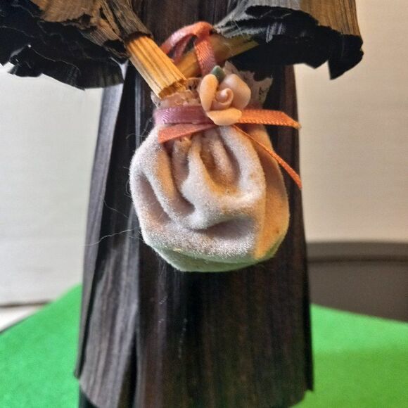 Vintage Corn Husk Doll Elegant Lady Cottagecore Grandmacore Countrycore - Picture 3 of 7